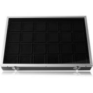 DISPLAY-TRAY WITH GLASS COVER PIERCING
