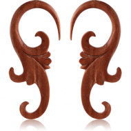 ORGANIC WOODEN CLAW EARRINGS PAIR WOOD-SAWO